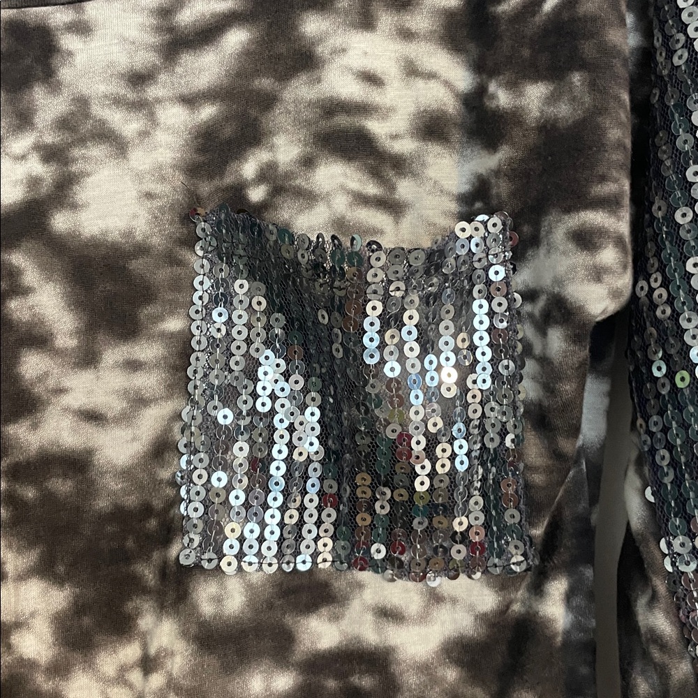 Buckle - Daytrip brown and cream  Tie-Dye Sequin Sleeve Blouse - Picture 3 of 7
